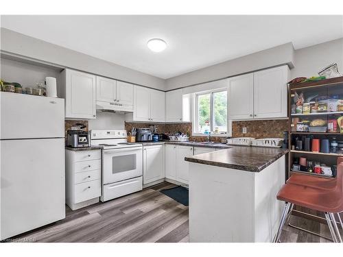 1003 Prosperity Court, London, ON - Indoor Photo Showing Kitchen