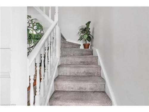 1003 Prosperity Court, London, ON - Indoor Photo Showing Other Room