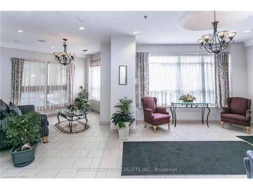 209-4640 Kimbermount Avenue, Mississauga, ON - Indoor Photo Showing Other Room