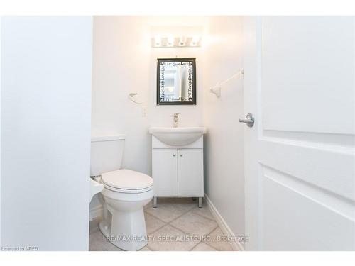 209-4640 Kimbermount Avenue, Mississauga, ON - Indoor Photo Showing Bathroom