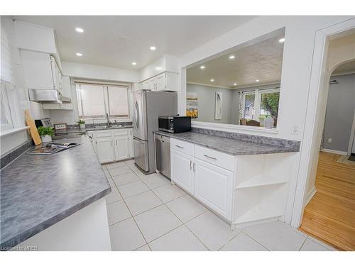 54 Evelyn Street, Brantford, ON - Indoor Photo Showing Kitchen