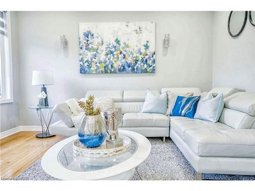 2085 Ashmore Drive, Oakville, ON - Indoor Photo Showing Living Room