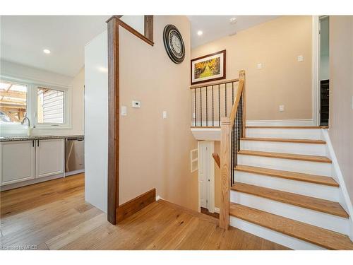 1084 Pearson Drive, Oakville, ON - Indoor Photo Showing Other Room