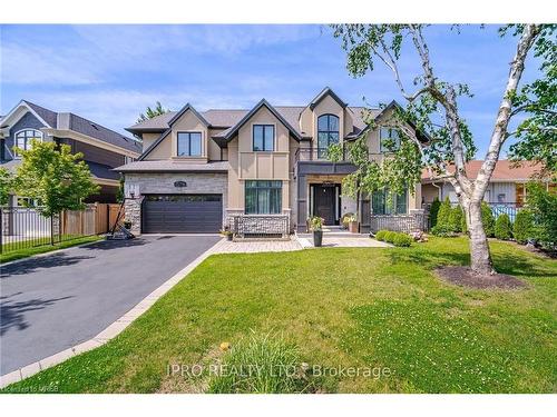 574 Stephens Crescent, Oakville, ON - Outdoor With Facade