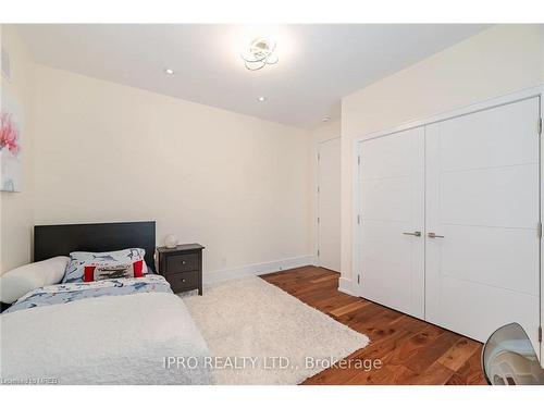 574 Stephens Crescent, Oakville, ON - Indoor Photo Showing Bedroom