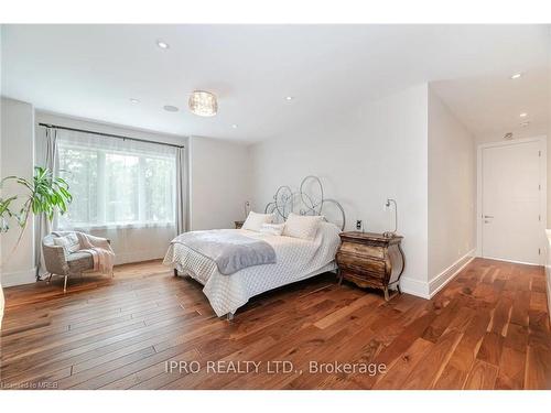 574 Stephens Crescent, Oakville, ON - Indoor Photo Showing Bedroom