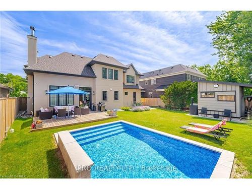 574 Stephens Crescent, Oakville, ON - Outdoor With In Ground Pool With Backyard With Exterior