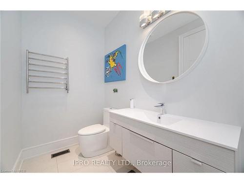 574 Stephens Crescent, Oakville, ON - Indoor Photo Showing Bathroom