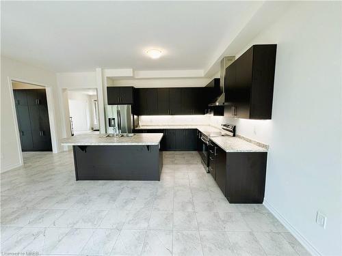 51 Sanford Circle, Springwater, ON - Indoor Photo Showing Kitchen With Double Sink