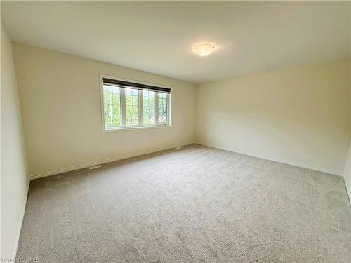 51 Sanford Circle, Springwater, ON - Indoor Photo Showing Other Room