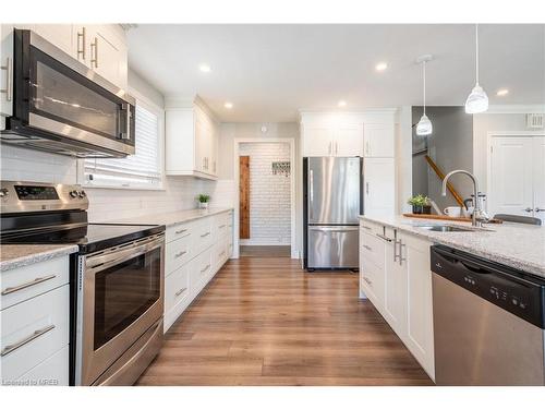 5290 Joel Avenue, Burlington, ON - Indoor Photo Showing Kitchen With Stainless Steel Kitchen With Upgraded Kitchen