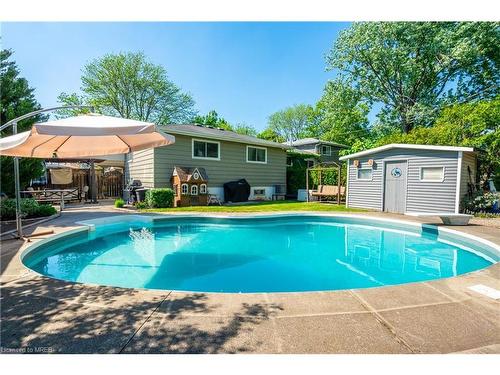 5290 Joel Avenue, Burlington, ON - Outdoor With In Ground Pool With Backyard