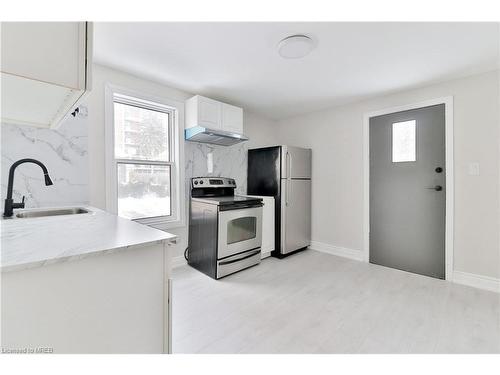 81 Mcmillan Drive, Oshawa, ON - Indoor Photo Showing Kitchen