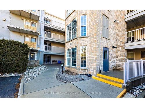 306-1450 Bishops Gate, Oakville, ON - Outdoor With Balcony