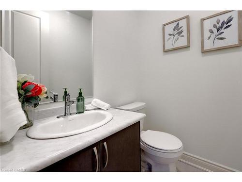 395 Humphrey Street, Hamilton, ON - Indoor Photo Showing Bathroom