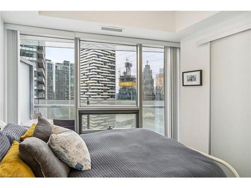 2502-14 York Street, Toronto, ON - Indoor Photo Showing Bedroom