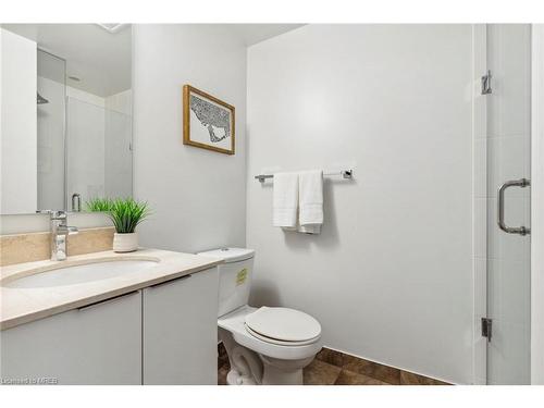 2502-14 York Street, Toronto, ON - Indoor Photo Showing Bathroom