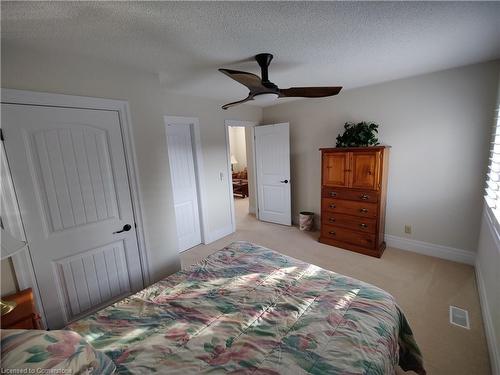 102 Hammond Court, The Blue Mountains, ON - Indoor Photo Showing Bedroom