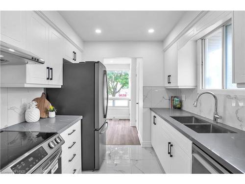 3 Camelot Crescent, London, ON - Indoor Photo Showing Kitchen With Double Sink