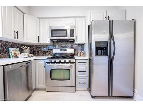 2009 Brampton Street, Hamilton, ON - Indoor Photo Showing Kitchen