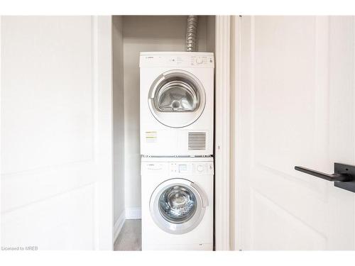 2009 Brampton Street, Hamilton, ON - Indoor Photo Showing Laundry Room