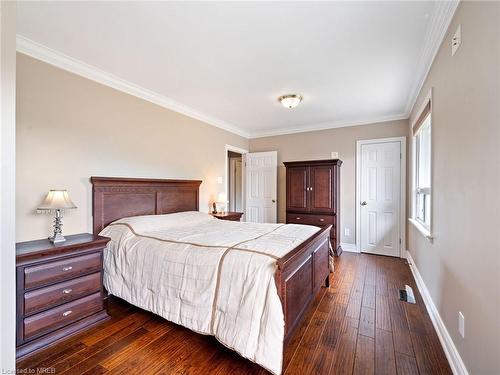 374 Wentworth Street, Oakville, ON - Indoor Photo Showing Bedroom