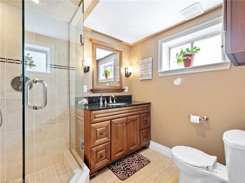 374 Wentworth Street, Oakville, ON - Indoor Photo Showing Bathroom