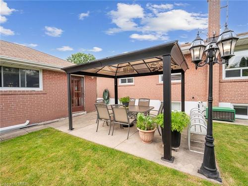 374 Wentworth Street, Oakville, ON - Outdoor