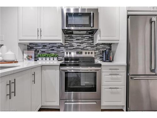 307-80 Port Street E, Mississauga, ON - Indoor Photo Showing Kitchen With Upgraded Kitchen