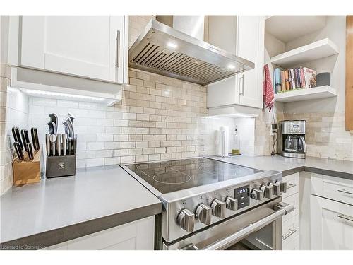 148 Heslop Road, Milton, ON - Indoor Photo Showing Kitchen