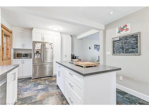 148 Heslop Road, Milton, ON - Indoor Photo Showing Kitchen