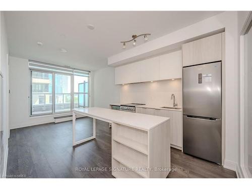 209-65 Annie Craig Drive, Toronto, ON - Indoor Photo Showing Kitchen