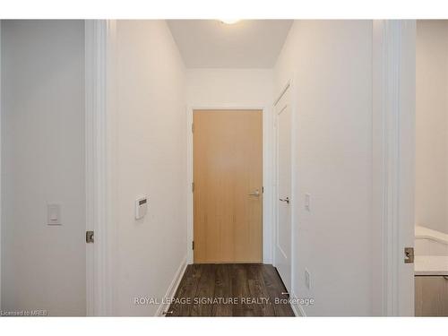 209-65 Annie Craig Drive, Toronto, ON - Indoor Photo Showing Other Room