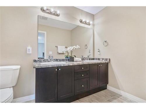 152 Cittadella Boulevard, Hamilton, ON - Indoor Photo Showing Bathroom