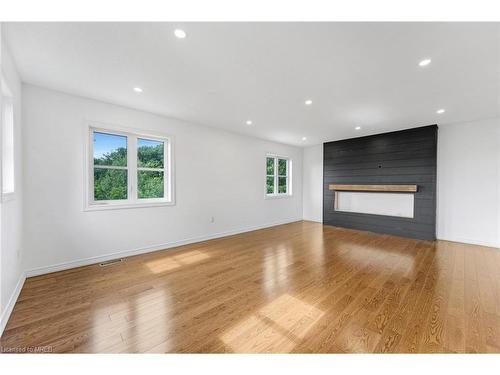 3136 Watercliffe Court, Oakville, ON - Indoor Photo Showing Living Room With Fireplace