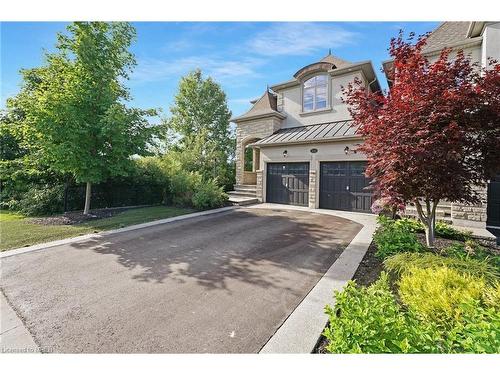 3136 Watercliffe Court, Oakville, ON - Outdoor