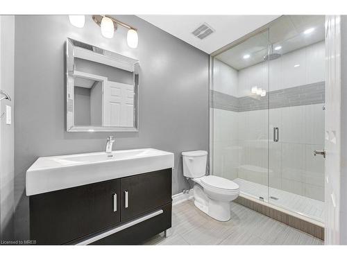 3136 Watercliffe Court, Oakville, ON - Indoor Photo Showing Bathroom