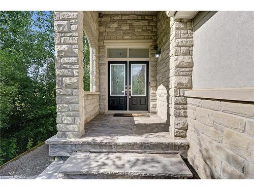 3136 Watercliffe Court, Oakville, ON - Outdoor