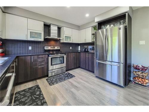 52 Crafter Crescent, Hamilton, ON - Indoor Photo Showing Kitchen With Double Sink With Upgraded Kitchen