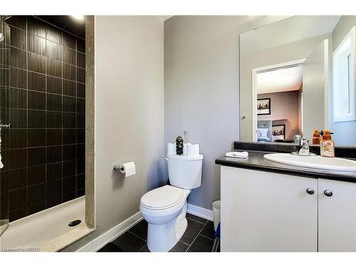 52 Crafter Crescent, Hamilton, ON - Indoor Photo Showing Bathroom