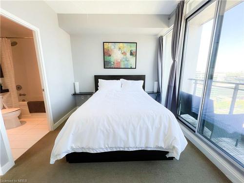 2903-25 Capreol Court, Toronto, ON - Indoor Photo Showing Bedroom