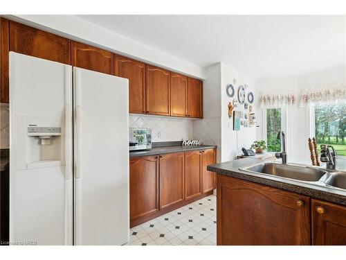 22 Lamont Creek Drive, Wasaga Beach, ON - Indoor Photo Showing Kitchen With Double Sink