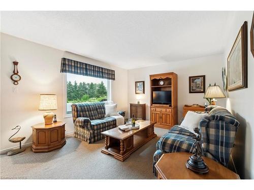 22 Lamont Creek Drive, Wasaga Beach, ON - Indoor Photo Showing Living Room