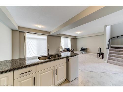 1048 Wright Drive, Midland, ON - Indoor Photo Showing Kitchen With Double Sink