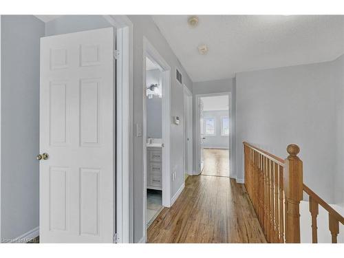 38 Gristone Crescent, Toronto, ON - Indoor Photo Showing Other Room