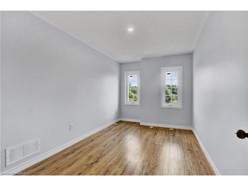 38 Gristone Crescent, Toronto, ON - Indoor Photo Showing Bathroom