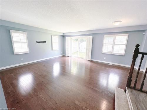 154 Newcastle Drive, Kitchener, ON - Indoor Photo Showing Other Room