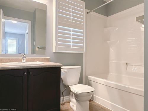 154 Newcastle Drive, Kitchener, ON - Indoor Photo Showing Bathroom