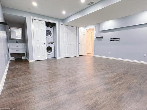 154 Newcastle Drive, Kitchener, ON - Indoor Photo Showing Laundry Room