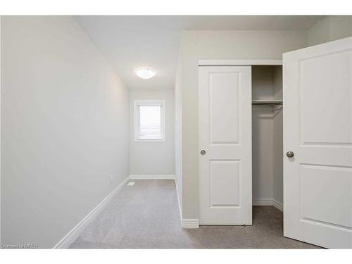 7768 Ascot Circle, Niagara Falls, ON - Indoor Photo Showing Other Room